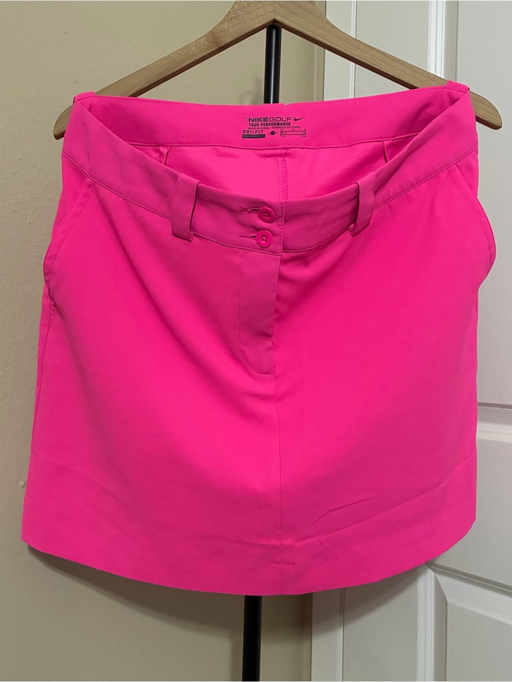 Nike Women's Bright Pink Athletic Skort